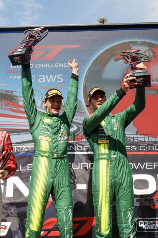 #21 - Comtoyou Racing - Jamie DAY - Kobe PAUWELS - Aston Martin Vantage AMR GT3 EVO