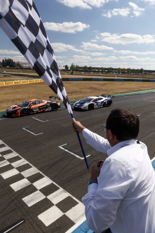 #59 - Garage 59 - Marvin KIRCHHOFER - Benjamin GOETHE - McLaren 720S GT3 EVO 