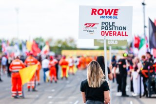 Race 2 grid walk