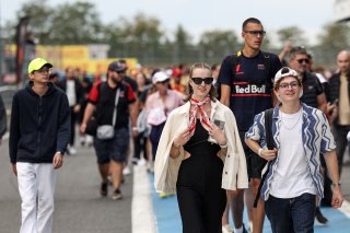 Pit walk and autograph session
