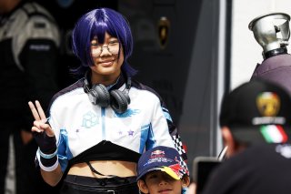 Pit walk and autograph session