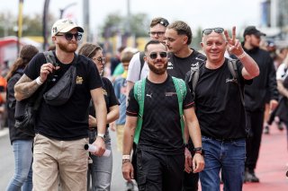 Pit walk and autograph session