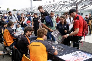 Pit walk and autograph session