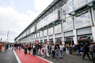 Pit walk and autograph session