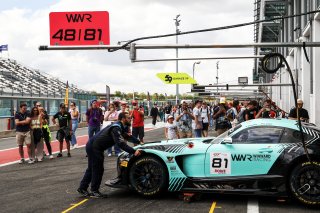 Fans pit walk
