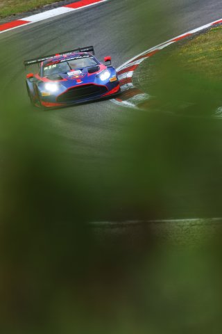 #33 - Verstappen.com Racing - Harry KING - Chris LULHAM - Thierry VERMEULEN - Aston Martin Vantage AMR GT3 EVO 