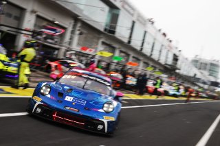 #97 - Rutronik Racing - Loek HARTOG - Antares AU - Morris SCHURING - Porsche 911 GT3 R (992)