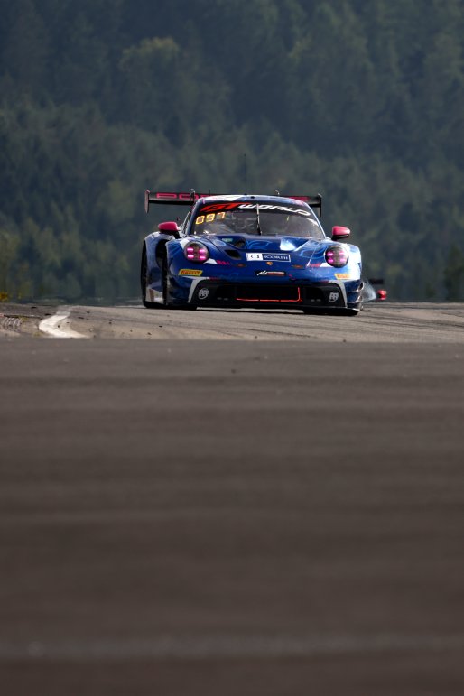 #97 - Rutronik Racing - Loek HARTOG - Antares AU - Morris SCHURING - Porsche 911 GT3 R (992) | SRO / JEP
