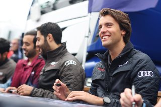 Drivers at the Autograph Session