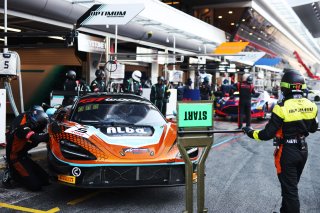 #5 - Optimum Motorsport - Largim ALI - James ALLEN - Michael PORTER - McLaren 720S GT3 EVO