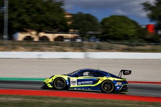 #96 - Rutronik Racing - Sven MULLER - Patric NIEDERHAUSER - Alessio PICARIELLO - Porsche 911 GT3 R (992)