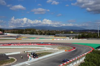 #97 - Rutronik Racing - Loek HARTOG - Antares AU - Morris SCHURING - Porsche 911 GT3 R (992)