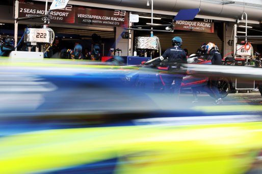 #33 - Verstappen.com Racing - Harry KING - Chris LULHAM - Thierry VERMEULEN - Aston Martin Vantage AMR GT3 EVO  | SRO / JEP