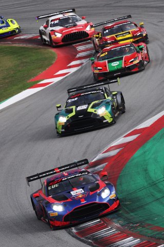 #33 - Verstappen.com Racing - Harry KING - Chris LULHAM - Thierry VERMEULEN - Aston Martin Vantage AMR GT3 EVO 