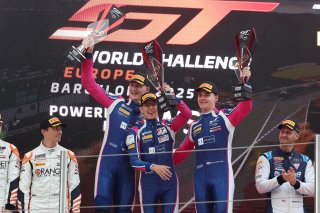 #97 - Rutronik Racing - Loek HARTOG - Antares AU - Morris SCHURING - Porsche 911 GT3 R (992)