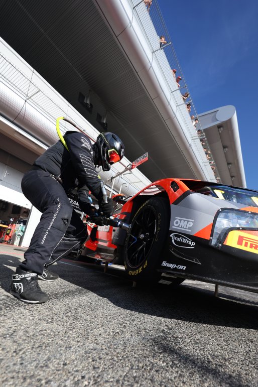 #32 - Team WRT - Kelvin VAN DER LINDE - Charles WEERTS - Ugo DE WILDE - BMW M4 GT3 EVO | SRO / JEP