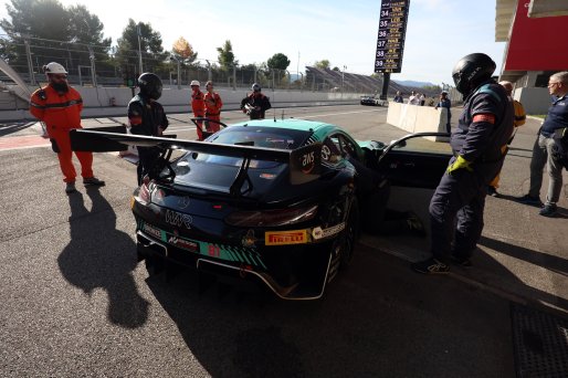 #81 - Winward Racing - Gabriele PIANA - Rinat SALIKHOV - Marvin DIENST - Mercedes-AMG GT3 EVO | SRO / JEP