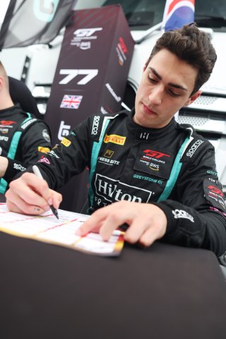 #77 - Greystone GT - Jayden KELLY - McLaren 720S GT3 EVO at the Autograph Session
