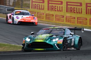 #21 - Comtoyou Racing - Jamie DAY - Kobe PAUWELS - Aston Martin Vantage AMR GT3 EVO