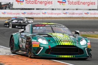 #21 - Comtoyou Racing - Jamie DAY - Kobe PAUWELS - Aston Martin Vantage AMR GT3 EVO