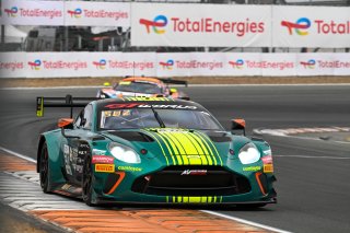 #270 - Comtoyou Racing - Rafael SUZUKI - Ricardo BAPTISTA - Aston Martin Vantage AMR GT3 EVO 