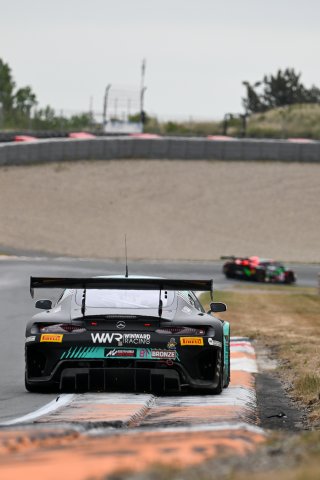 #81 - Winward Racing - Gabriele PIANA - Rinat SALIKHOV - Mercedes-AMG GT3 EVO 