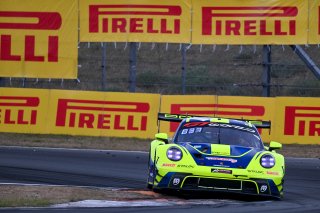 #97 - Rutronik Racing - Loek HARTOG - Eshan PIERIS - Porsche 911 GT3 R (992)