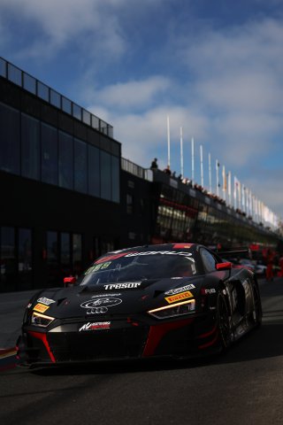 #88 - Tresor Attempto Racing - Sebastian OGAARD - Leonardo MONCINI - Audi R8 LMS GT3 EVO II 