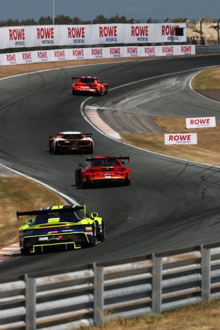 #991 - Paradine Competition - Augusto Farfus - Darren LEUNG - BMW M4 GT3 EVO 
