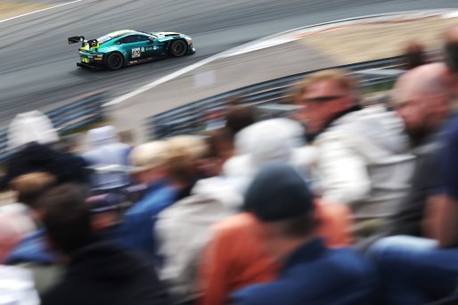 #270 - Comtoyou Racing - Rafael SUZUKI - Ricardo BAPTISTA - Aston Martin Vantage AMR GT3 EVO | SRO / JEP