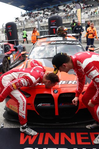 #32 - Team WRT - Charles WEERTS - Kelvin VAN DER LINDE - BMW M4 GT3 EVO