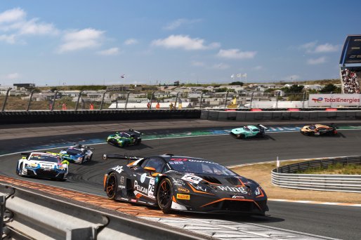 #76 - Barwell Motorsport - Bijoy GARG - Christian BOGLE - Lamborghini Huracan GT3 EVO2 | SRO / JEP