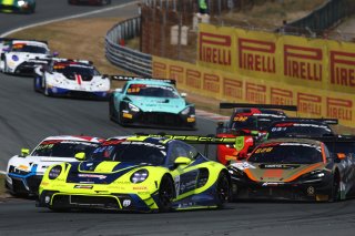 #97 - Rutronik Racing - Loek HARTOG - Eshan PIERIS - Porsche 911 GT3 R (992)