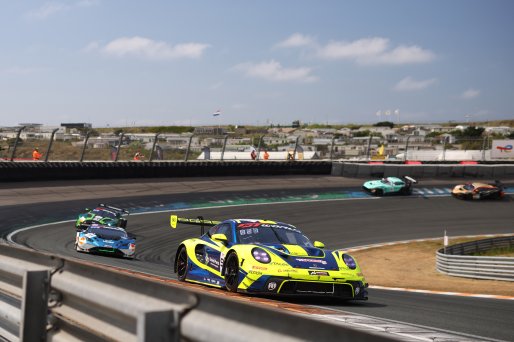 #97 - Rutronik Racing - Loek HARTOG - Eshan PIERIS - Porsche 911 GT3 R (992) | SRO / JEP