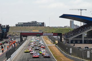Start of Race 2 - #14 - Emil Frey Racing - Konsta LAPPALAINIEN - Ben GREEN - Ferrari 296 GT3  leads #69 - Emil Frey Racing - Thierry VERMEULEN - Chris LULHAM - Ferrari 296 GT3 
