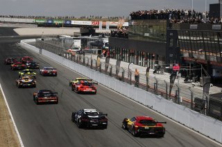 Start of Race 2 - #14 - Emil Frey Racing - Konsta LAPPALAINIEN - Ben GREEN - Ferrari 296 GT3  leads #69 - Emil Frey Racing - Thierry VERMEULEN - Chris LULHAM - Ferrari 296 GT3 