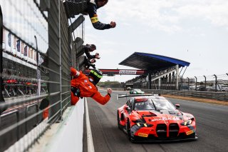 #32 - Team WRT - Charles WEERTS - Kelvin VAN DER LINDE - BMW M4 GT3 EVO 
