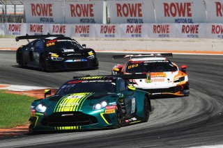 #11 - Comtoyou Racing - Jessica HAWKINS - Rodrigo ALMEIDA - Aston Martin Vantage 