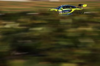 #97 - Rutronik Racing - Loek HARTOG - Eshan PIERIS - Porsche 911 GT3 R (992)