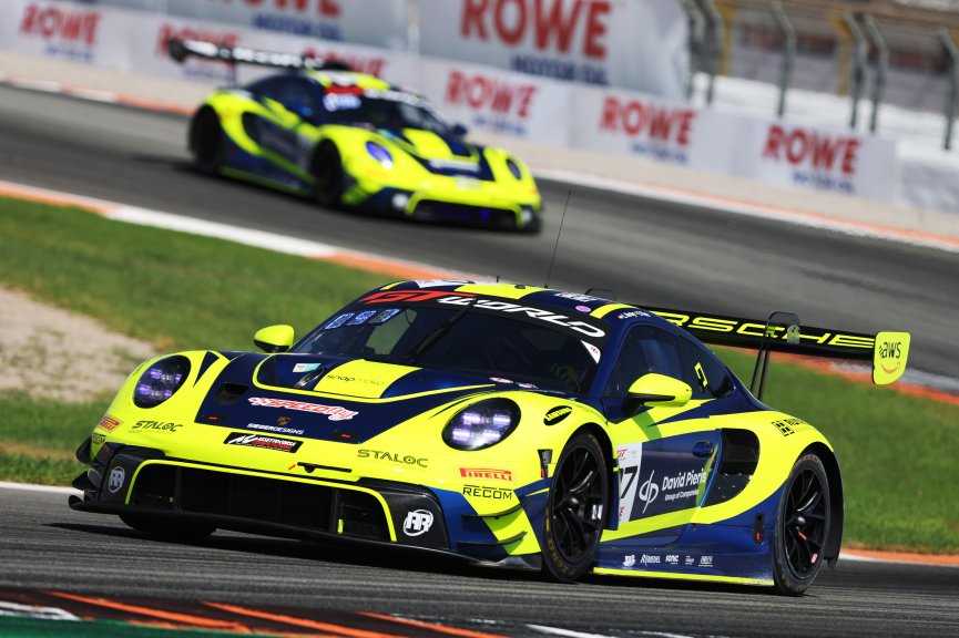 #97 - Rutronik Racing - Loek HARTOG - Eshan PIERIS - Porsche 911 GT3 R (992)