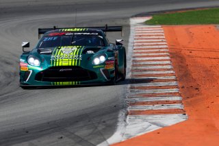 #21 - Comtoyou Racing - Jamie DAY - Kobe PAUWELS - Aston Martin Vantage AMR GT3 EVO