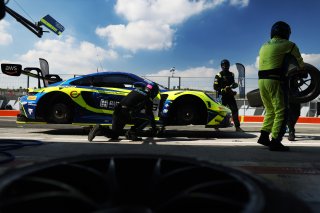 #96 - Rutronik Racing - Patric NIEDERHAUSER - Sven MULLER - Porsche 911 GT3 R (992)