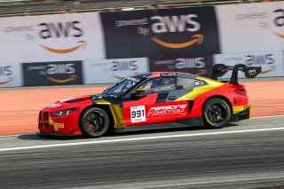#991 - Paradine Competition - Jake DENNIS - Darren LEUNG - BMW M4 GT3 EVO 