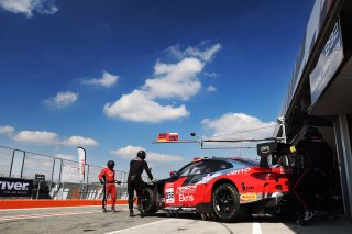 #992 - Paradine Competition - Maxime OOSTEN - Mex JANSEN - BMW M4 GT3 EVO