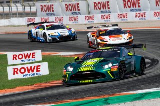 #11 - Comtoyou Racing - Jessica HAWKINS - Rodrigo ALMEIDA - Aston Martin Vantage 
