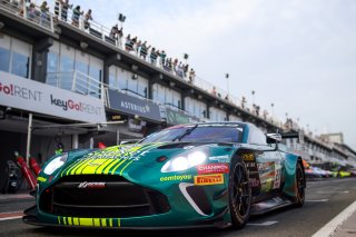 #21 - Comtoyou Racing - Jamie DAY - Kobe PAUWELS - Aston Martin Vantage AMR GT3 EVO