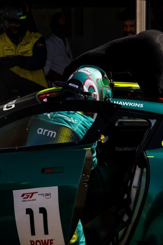 #11 - Comtoyou Racing - Jessica HAWKINS - Rodrigo ALMEIDA - Aston Martin Vantage 
