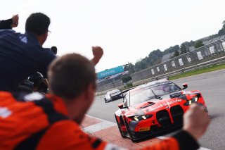 #32 - Team WRT - Charles WEERTS - Kelvin VAN DER LINDE - BMW M4 GT3 EVO 