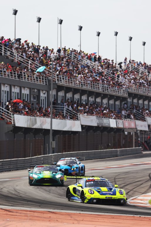 #97 - Rutronik Racing - Loek HARTOG - Eshan PIERIS - Porsche 911 GT3 R (992) | SRO / JEP