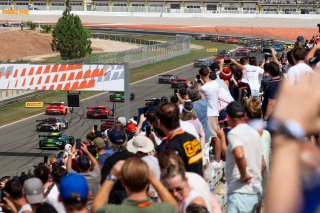 Start of Race 2 - #63 - GRT - Grasser Racing Team - Luca ENGSTLER - Jordan PEPPER - Lamborghini Huracan GT3 EVO2 leads
